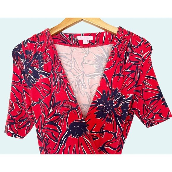 LILLY PULITZER Adalie Short Sleeve Floral Wrap Dress Pinkish Red Navy Sz XS - Picture 3 of 8